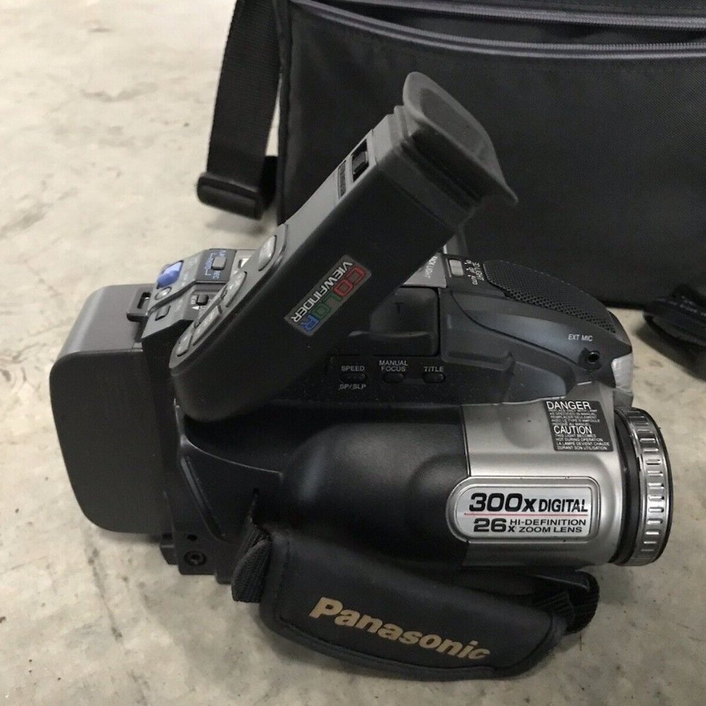 Panasonic Palmcorder PV-L751D DVD Camcorder
